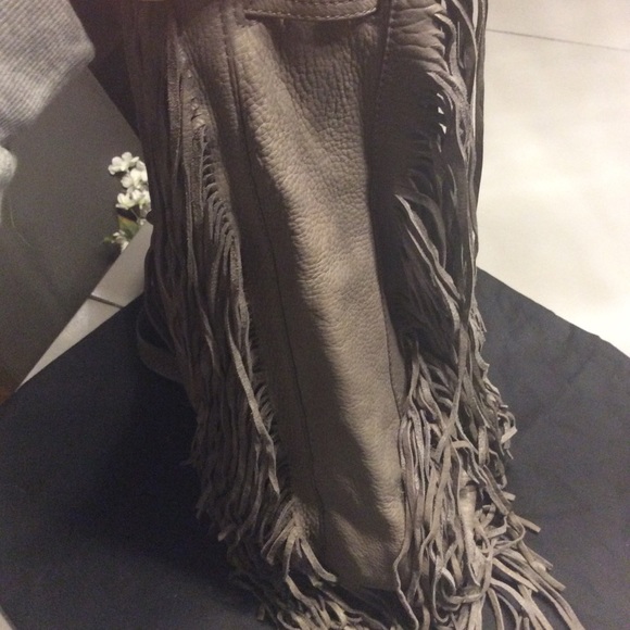 🪴Kenneth Cole - Drawstring Pebble Leather Backpack - Picture 8 of 14